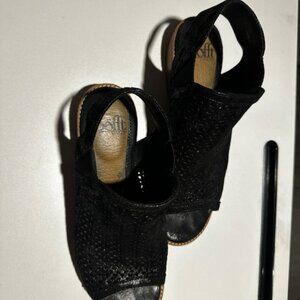 Sofft Nalda Sandals| Black Leather | Size 8